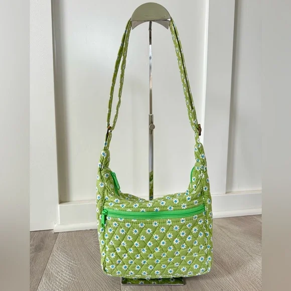 Vera Bradley Quilted Green Apple Floral Paisley Shoulder Bag Green White Blue - Picture 2 of 11